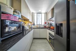 Prive (D19), Condominium #565831701